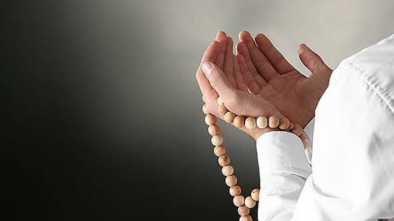 Niat Puasa dan Doa Ramadhan Hari Pertama Beserta Artinya